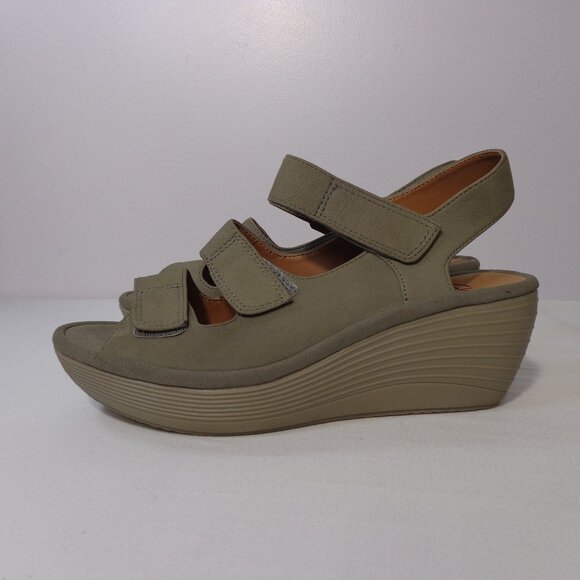 Clarks Reedly Juno Sandals Nubuck Wedge Sage Green Adjustable Straps Women's 6M - Picture 2 of 10